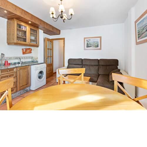 Charming Apartment in Gudar with Heating