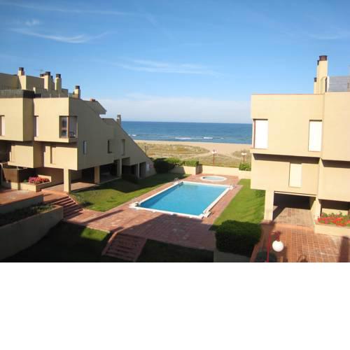 Charming Apartment in Playa de Pals with Swimming Pool