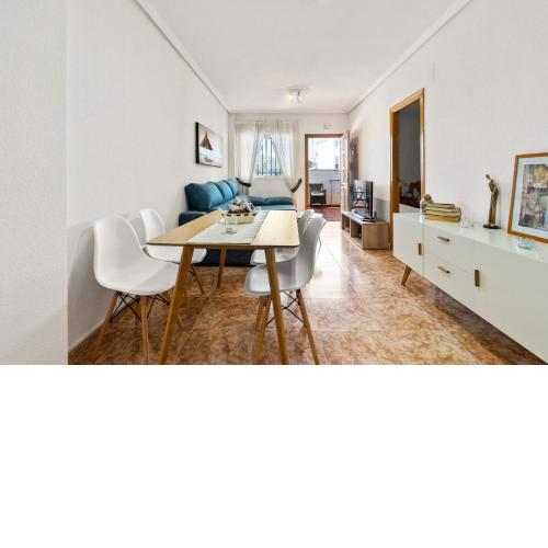 Charming apartment with a swimming pool in Orihuela Costa