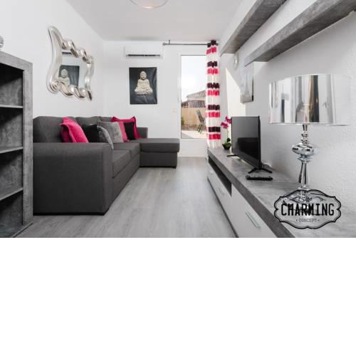 Charming Argensola Center