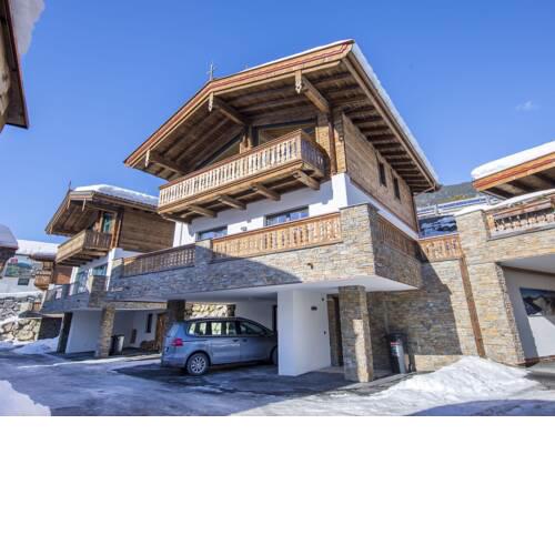 Charming chalet with 4 bathrooms, near a baby lift