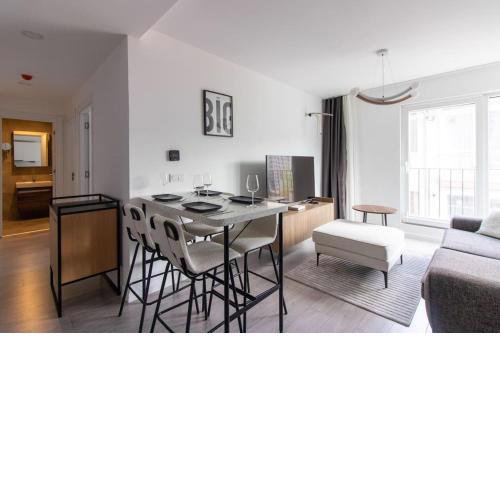 Charming Comfortable 2BR Flat w/ Free Parking&Gym #41