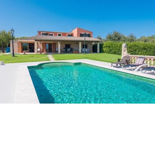 Charming Countryside Villa with Pool in Alcudia