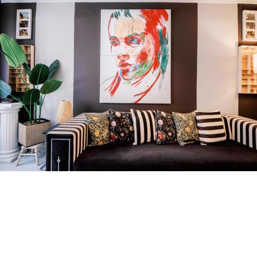 Charming Flat next to Metro & Nisantasi in Sisli