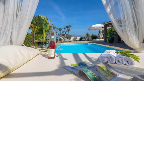 Charming holiday home with outdoor Jacuzzi near Malaga airport