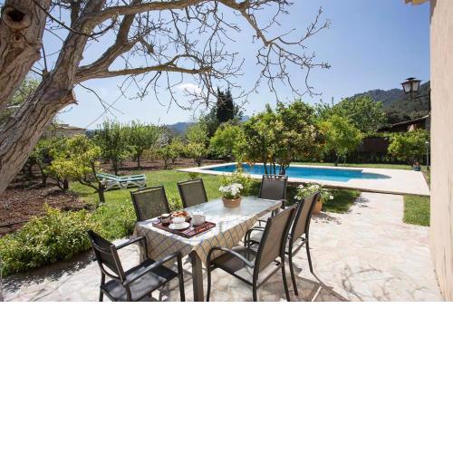 Charming villa on outskird of Pollensa, Special prices Hire Car for the Guests