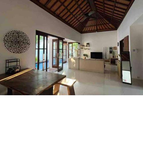 Cheerfull 2 bedroom villa with pool