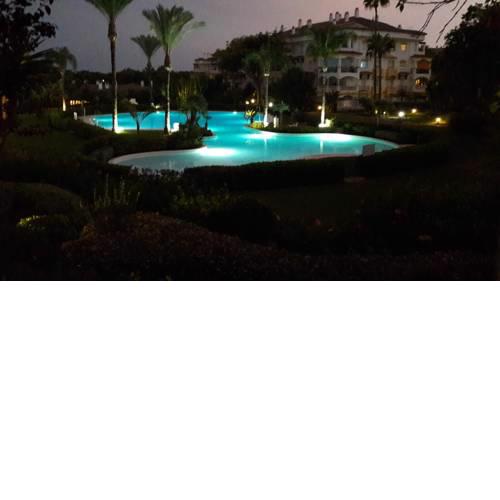 Chez Elo's Marbella Milla de Oro. Jardin Privado