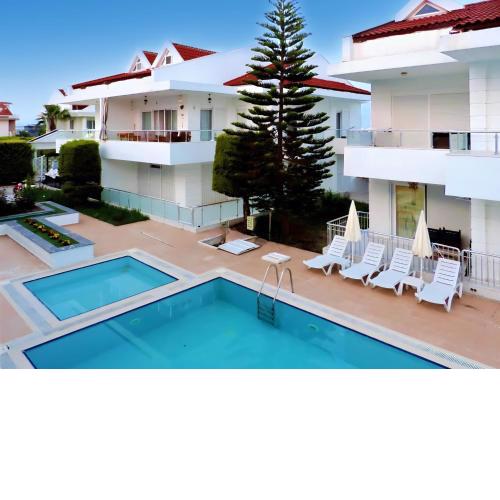 Chic Duplex House with Shared Pool in Antalya