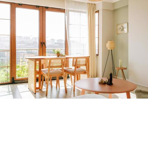 Chic Flat with Stunning View 10 min to VadIstanbul