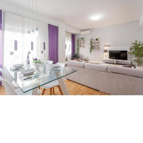 Chic Valencia Best Location