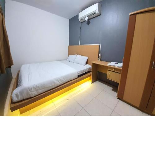 Chrysant Hotel Sawit by IDH