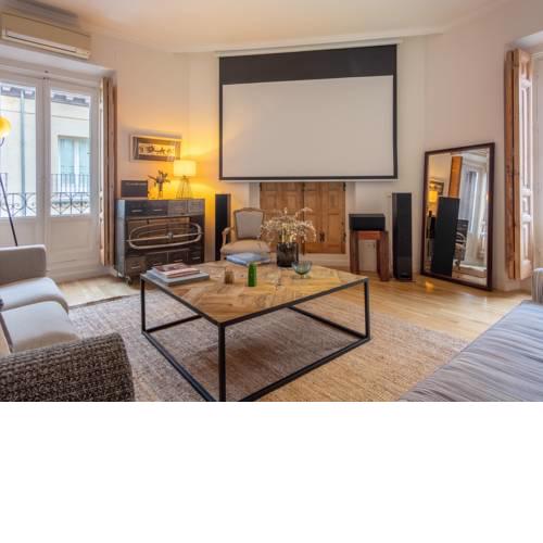 CHUECA 2 BEDROOMS IN THE MIDDLE OF CHUECA