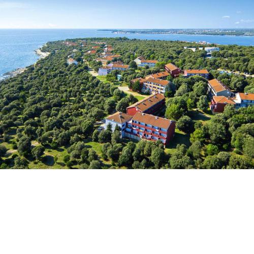 CIS01081 Lanterna Sunny Resort by Valamar, Porec-Standard Plus A14SB -44 m2