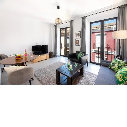City center of Malaga :3 bedrooms Modern Apartment