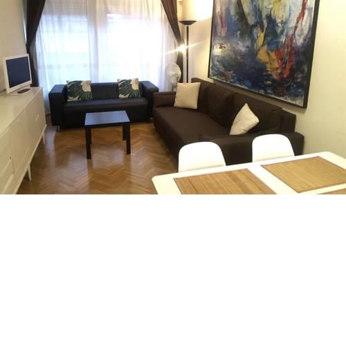 City centre with garage, 2 bathrooms