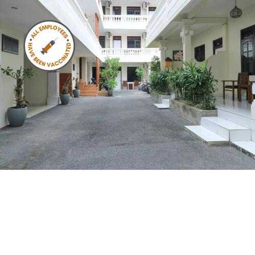 City Garden Bali Dwipa Hotel