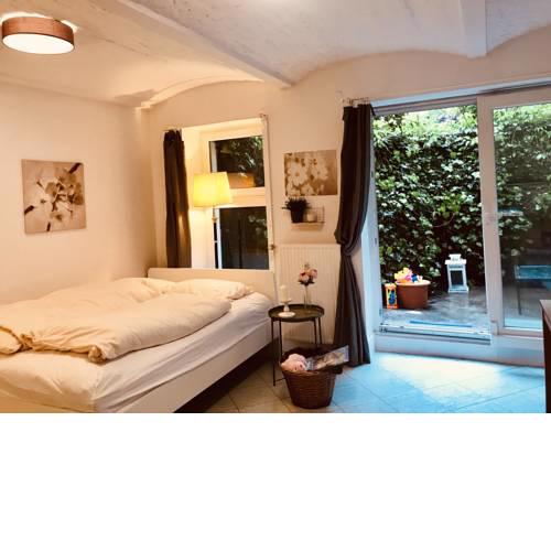 City Hideaway with Terrace