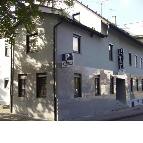City Hotel