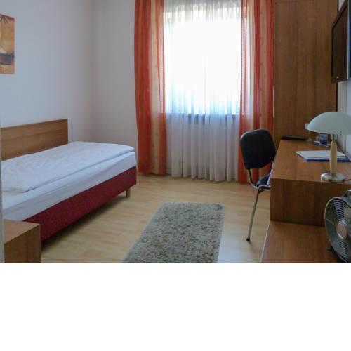 City Hotel