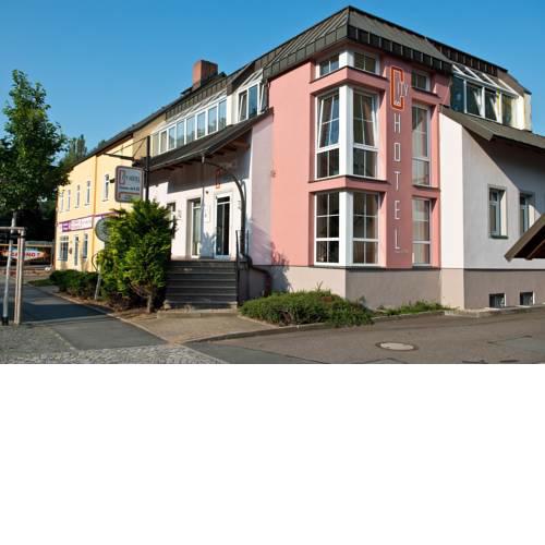 City Hotel