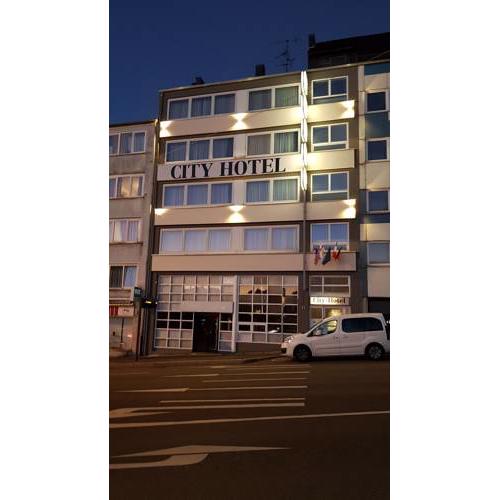 City Hotel