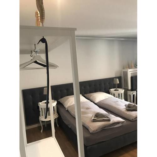 CITY MARITIME APARTMENT