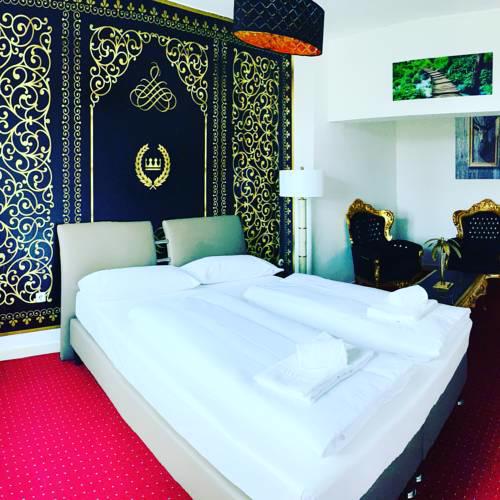 City Max Hotel
