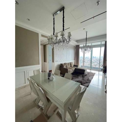 City Penthouse with Jakarta Skyline