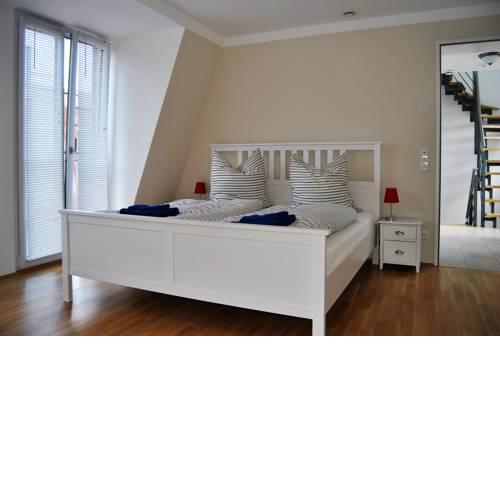 City-Zimmer mit Terrasse