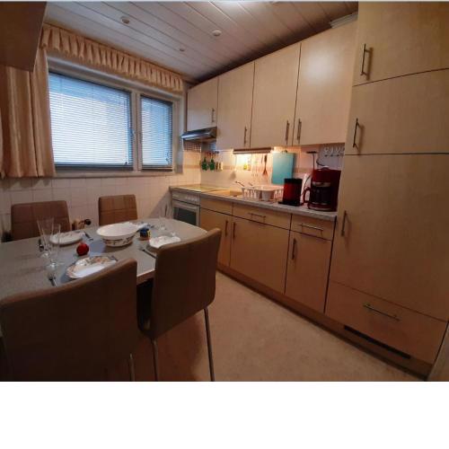 Cityflat HomeSweetHome in Residential Park near Uni with WiFi Parking Balcony