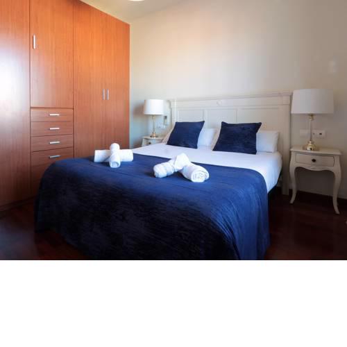 Classbedroom Fira Business Apartment