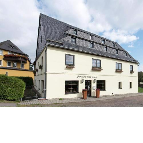 Classy Holiday Home in Deutschneudorf near Glockenwanderweg