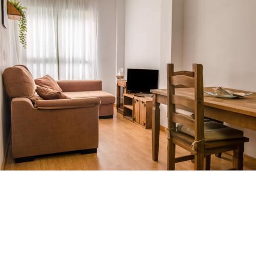 ►CLEAN apartment for #2/3 people CLOSE to the FISHING DISTRICT◄