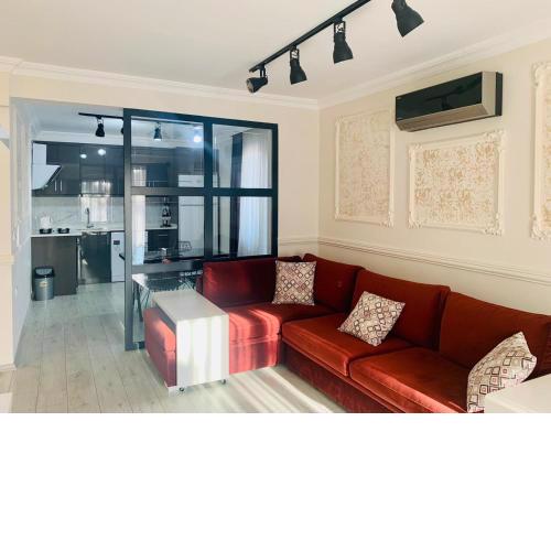 Cleopatra Beach Design Apartment