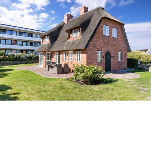 Cliffhouse