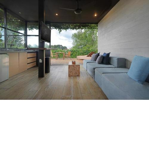 Clio Apartment