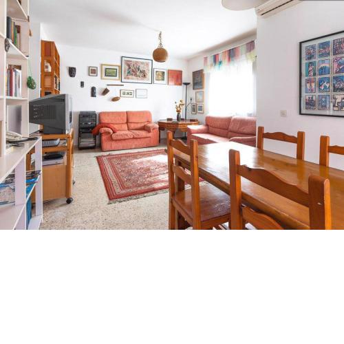 Close to Beach Pet Friendly