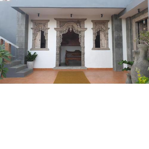 Clover Bali