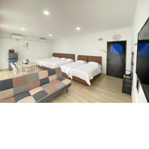 CN Homestay A3 Floor 1 at Nagoya Hill Mall