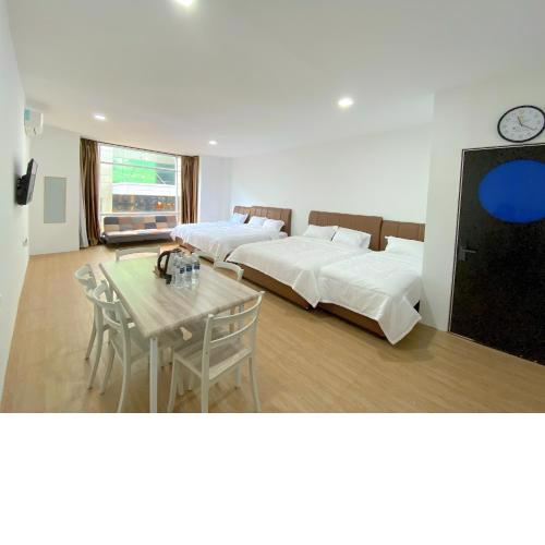 CN Homestay B1 Floor 2 at Nagoya Hill Mall