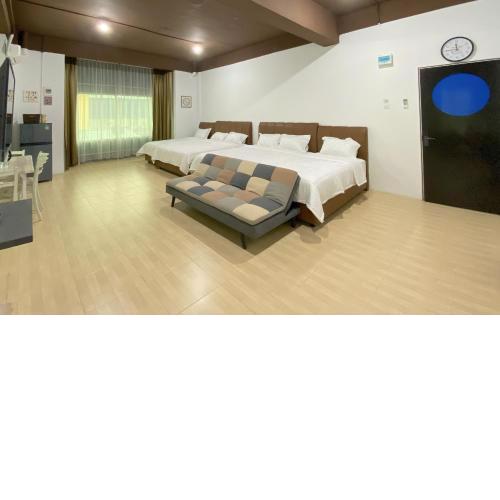 CN Homestay C3 Floor 3 at Nagoya Hill Mall