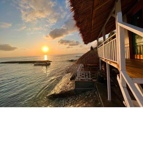 Coastal Inn