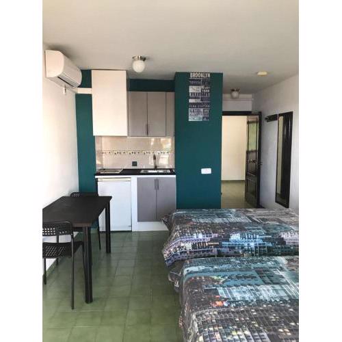 Coconut Apartments - Adults Only