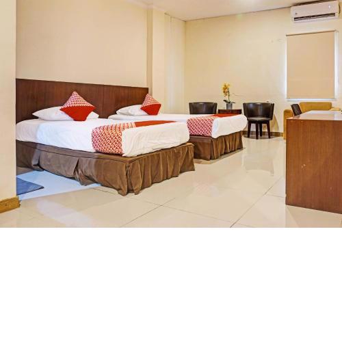 Collection O 91414 Hotel Marina Beach