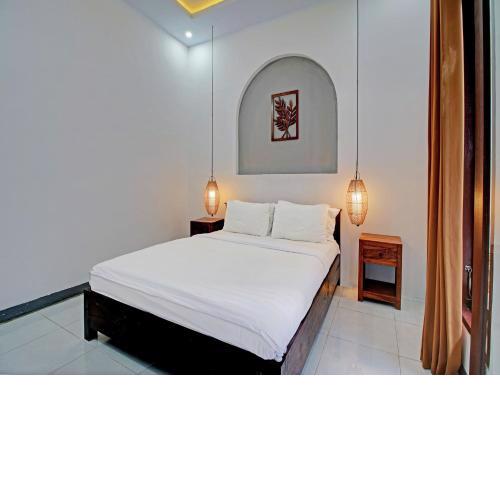 Collection O 93004 Double D Guest House