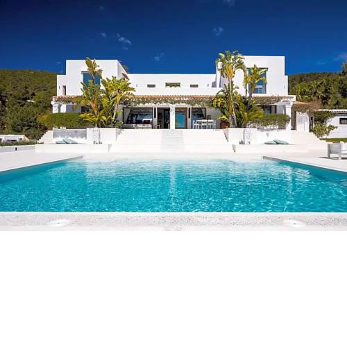 Colonia de Sant Jordi Villa Sleeps 12 Pool Air Con