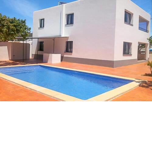 Colonia de Sant Jordi Villa Sleeps 16 Air Con WiFi