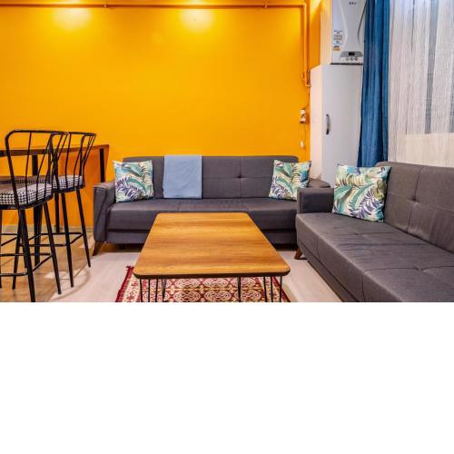 Colorful and Central Flat in Bakirkoy next to Malls