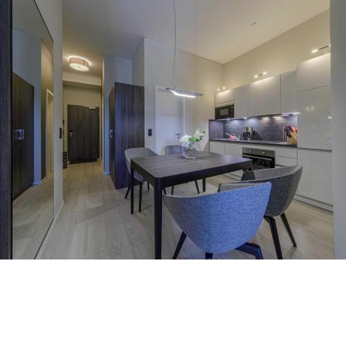 Columbus Suite